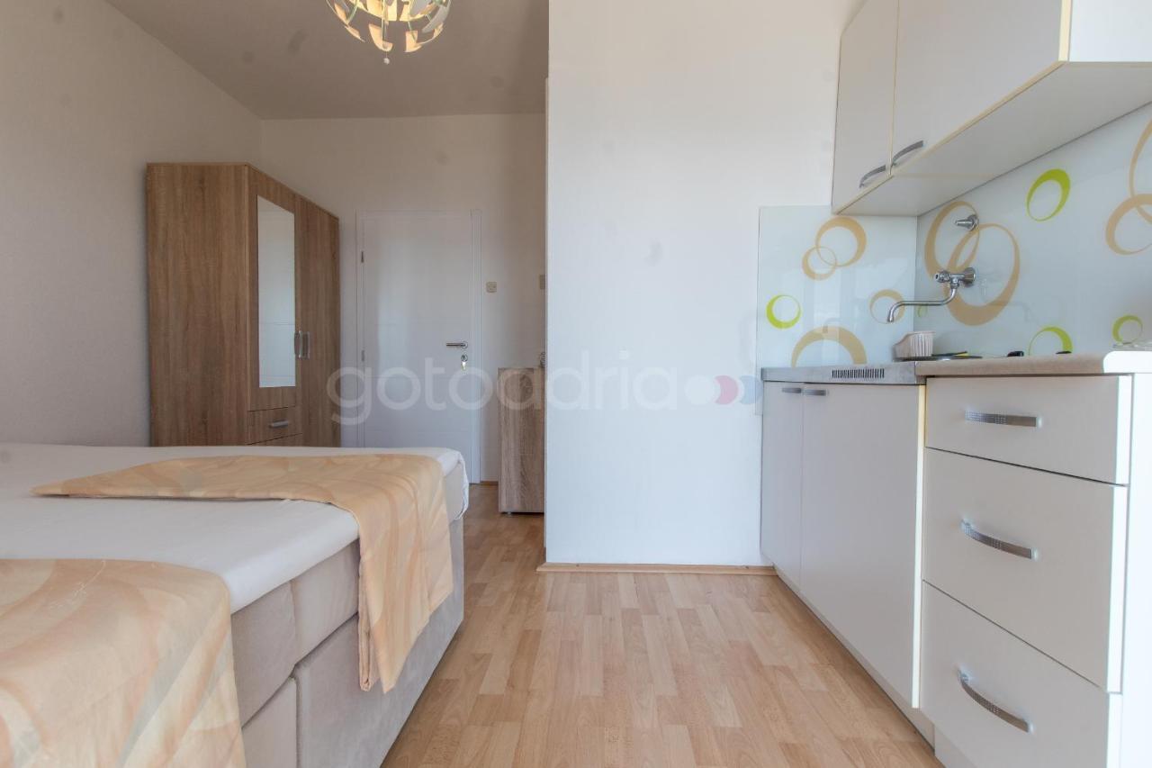Near The Beach Apartments Jagodia 布雷拉 外观 照片